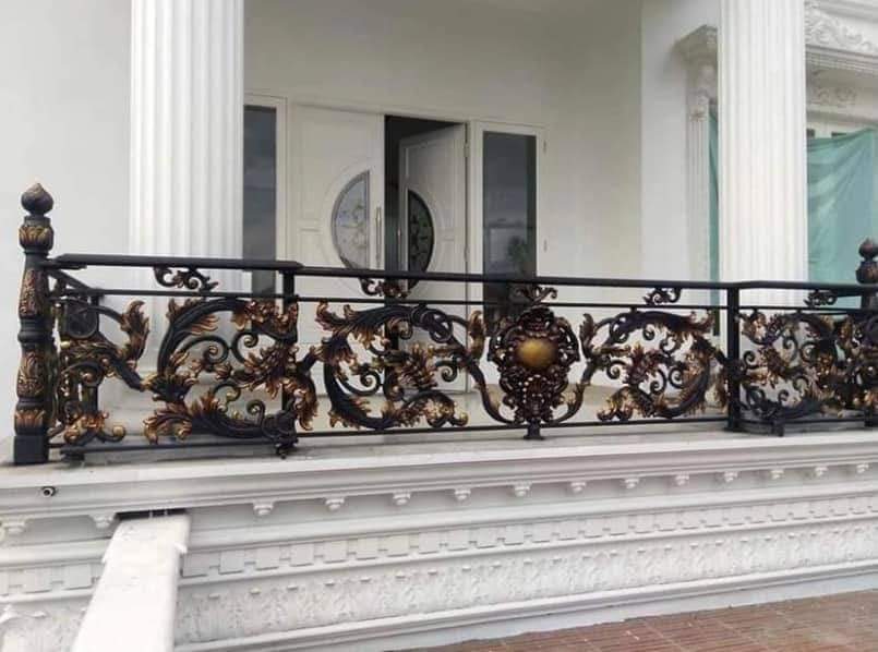 Detail Ornamen Besi Tempa Klasik Karyamandiri