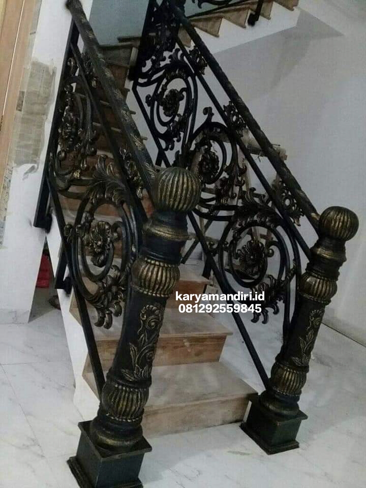 Pilihan Desain Railing Tangga Besi Tempa Karyamandiri
