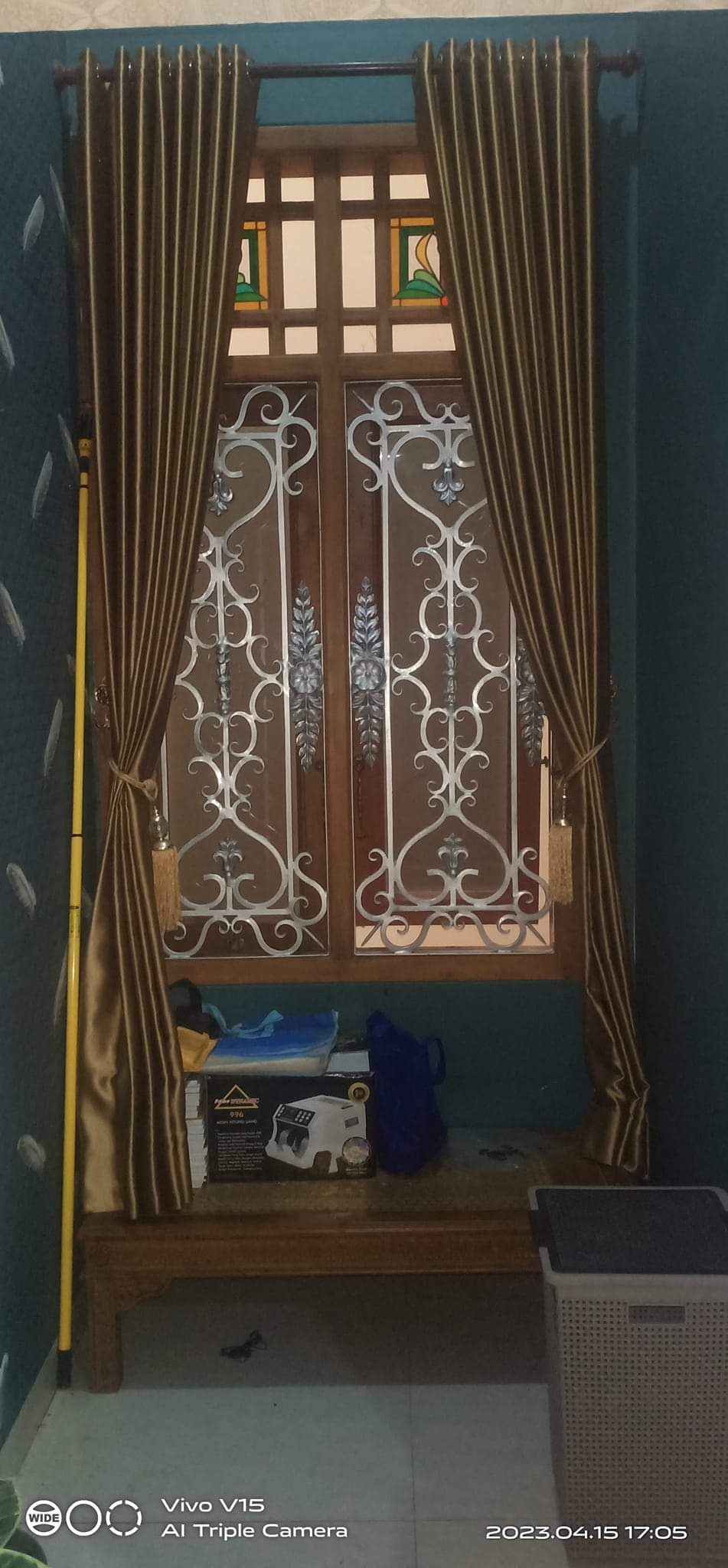 Pagar Besi Tempa Klasik Banjarnegara dengan Ukiran Bunga Mewah