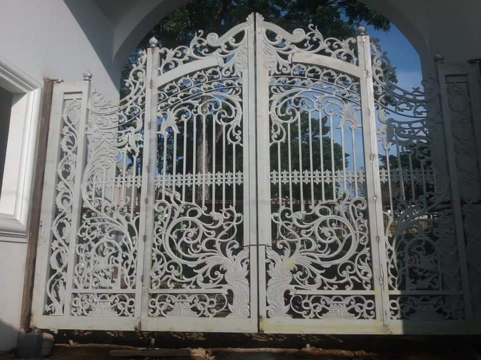 Pintu Besi Tempa Klasik Modern Mewah Tegal