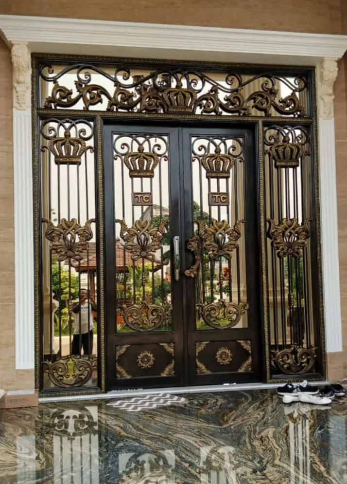 Desain Pintu Besi Tempa Modern Klasik Tegal