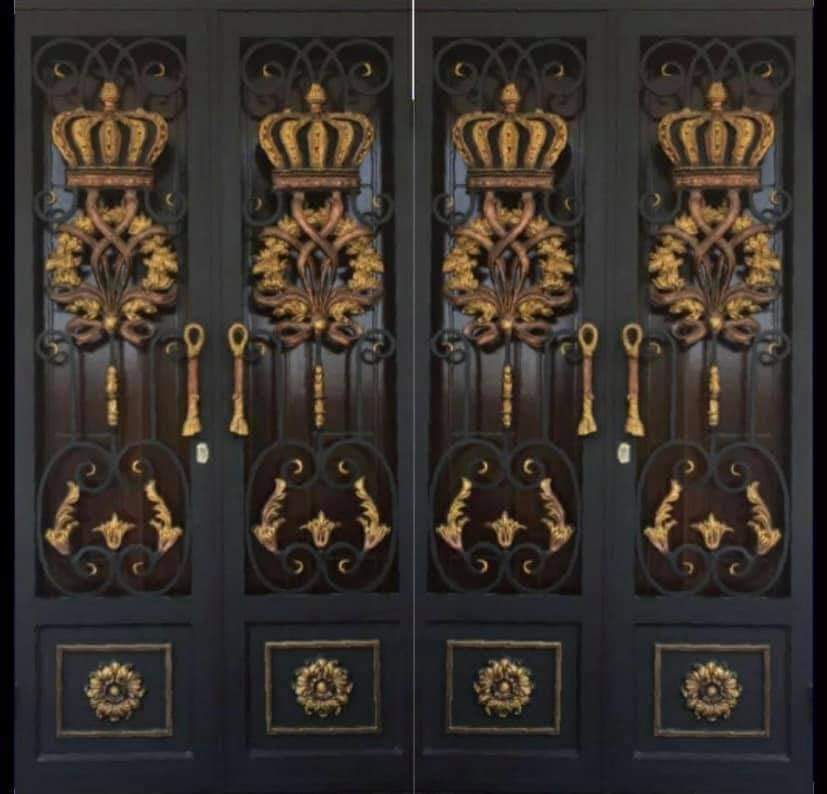 Detail Ukiran Pintu Besi Tempa Klasik Premium