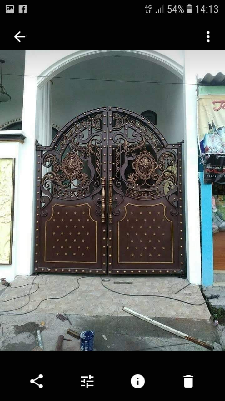Pintu Besi Tempa Mewah Klasik Solo