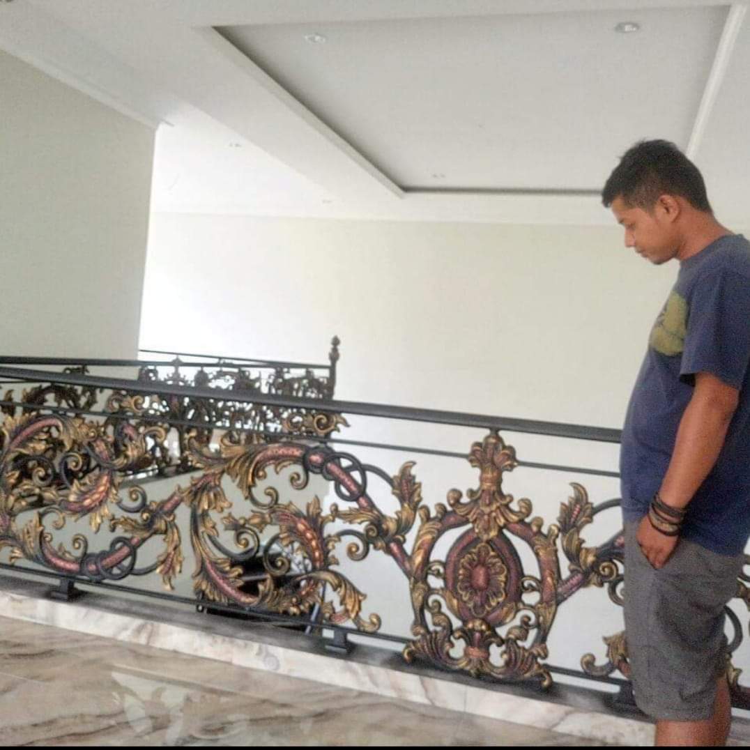 Pagar Besi Tempa Klasik untuk Rumah Sultan
