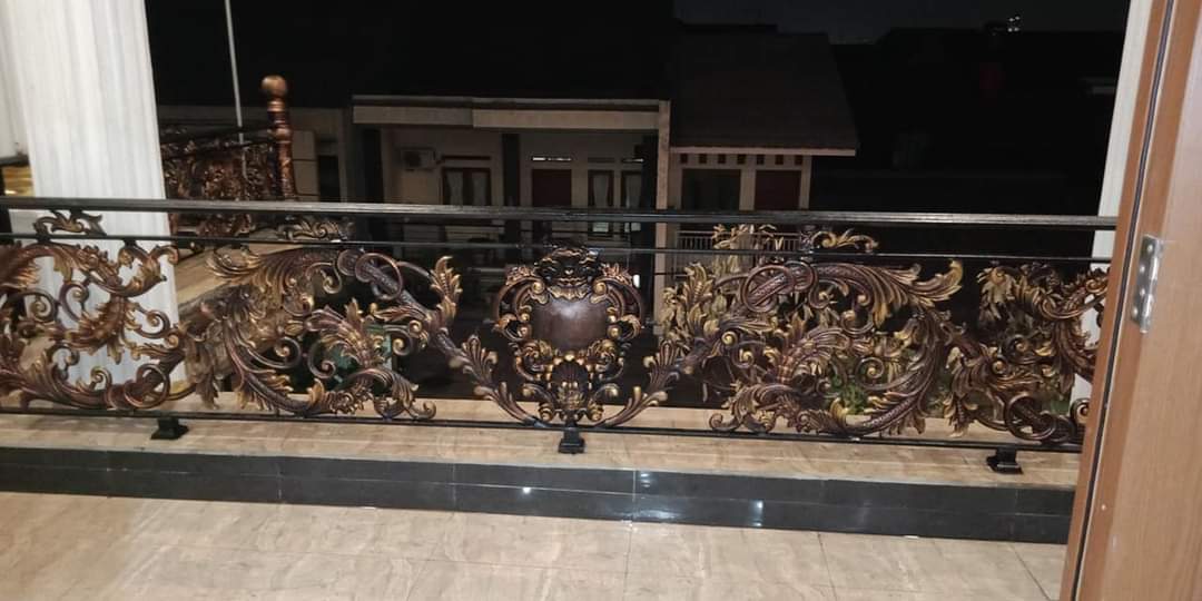 Pagar Besi Tempa Klasik Temanggung Mewah